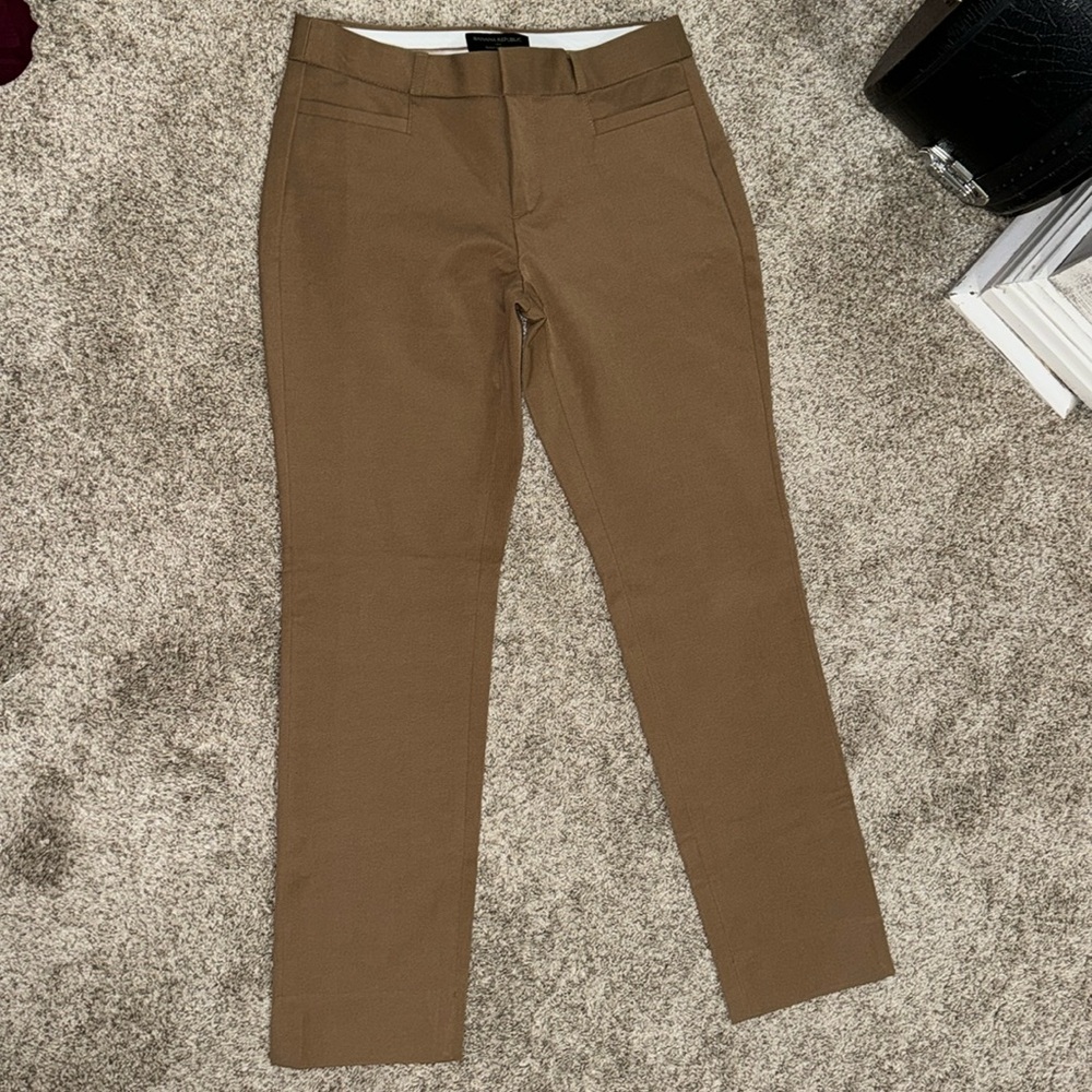 Banana Republic Sloan Curvy Fit Sz 2